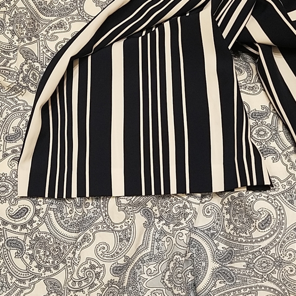 Fun flowing womens pants size 10 - Picture 3 of 4